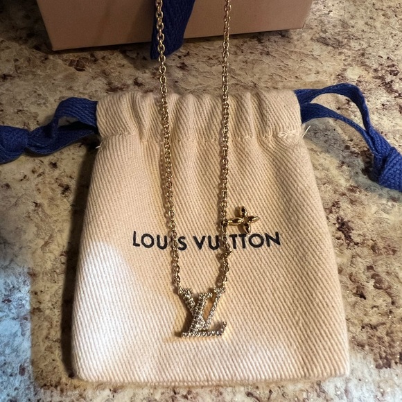 LOUIS VUITTON Metal Crystal LV Iconic Necklace - Picture 2 of 11